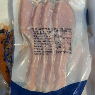 鹽漬鮭魚半月切4入/約300g